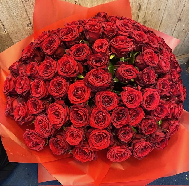 100 Roses